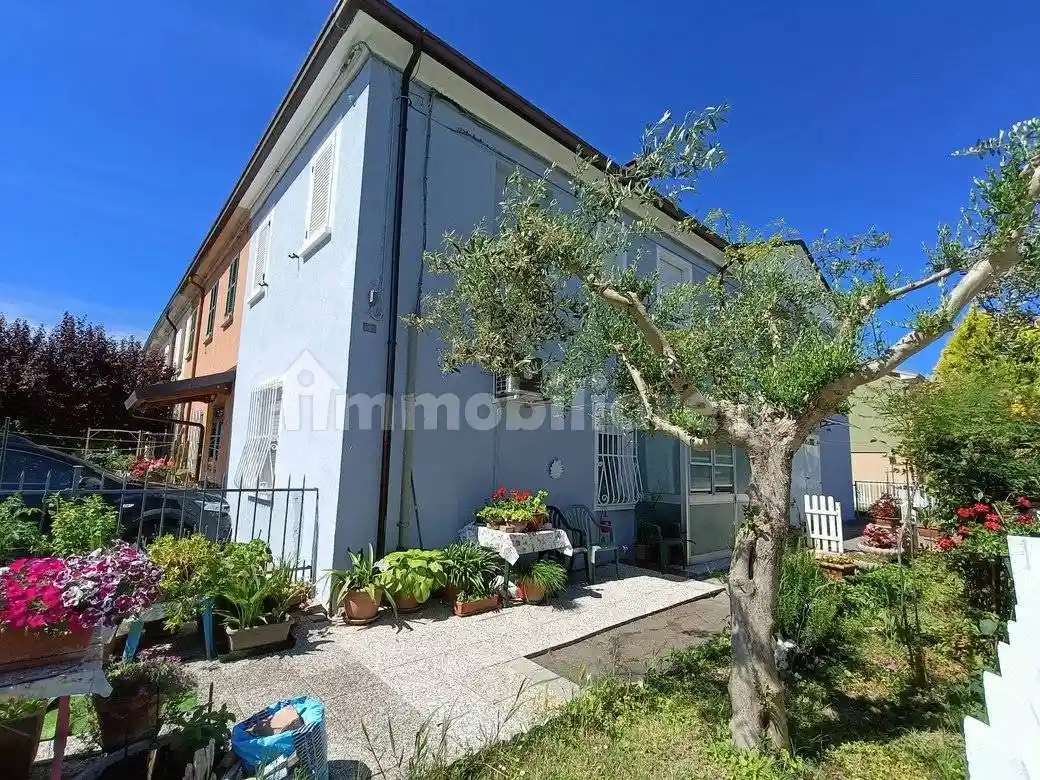 Villa in vendita a Lugo