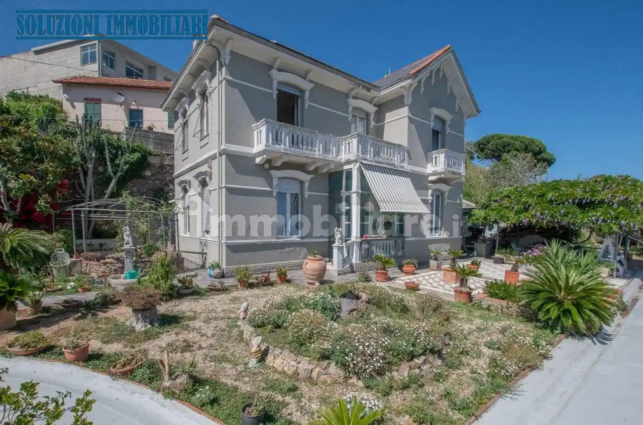 Villa in vendita a Savona
