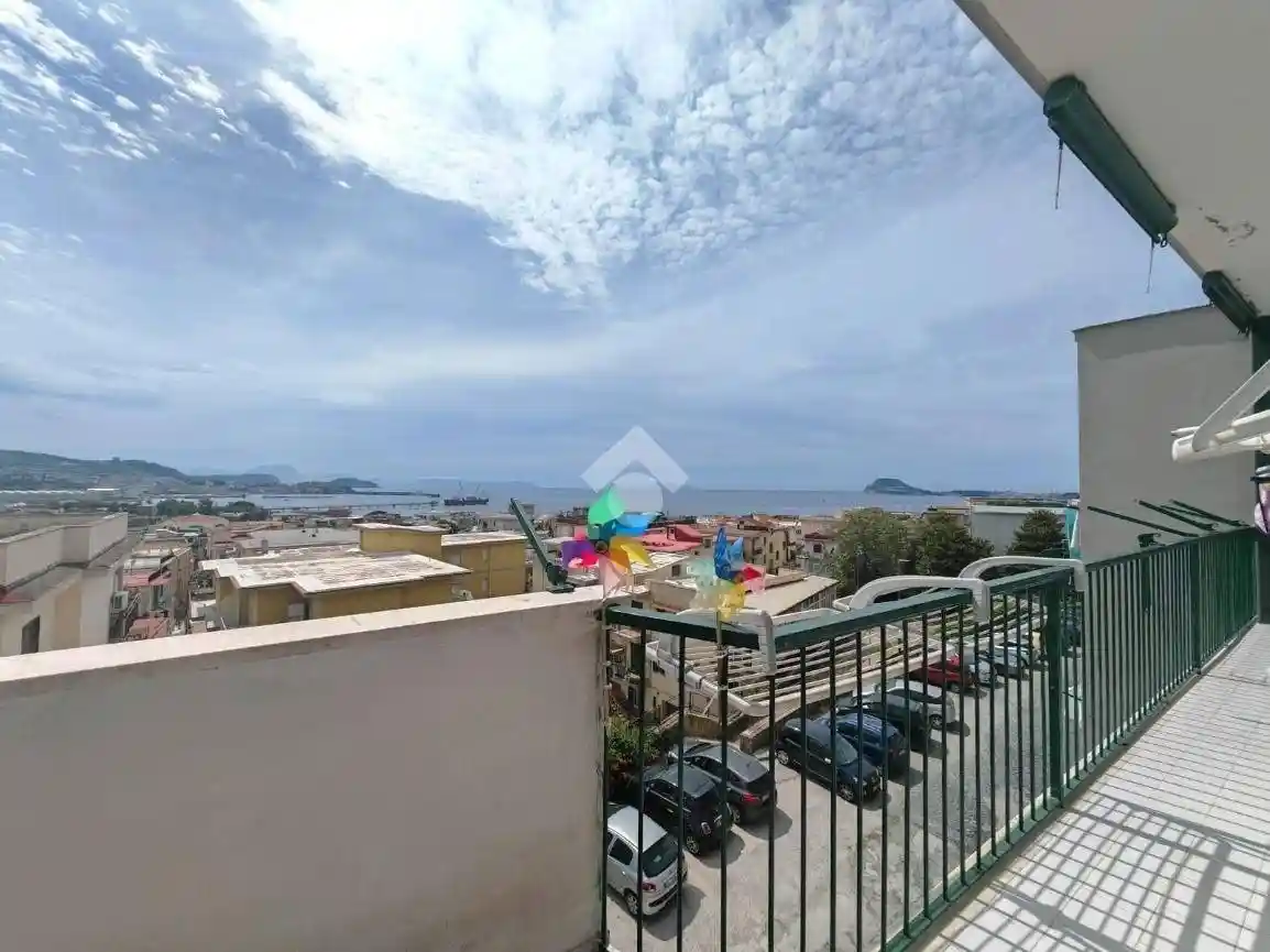 Appartamento in vendita a Pozzuoli