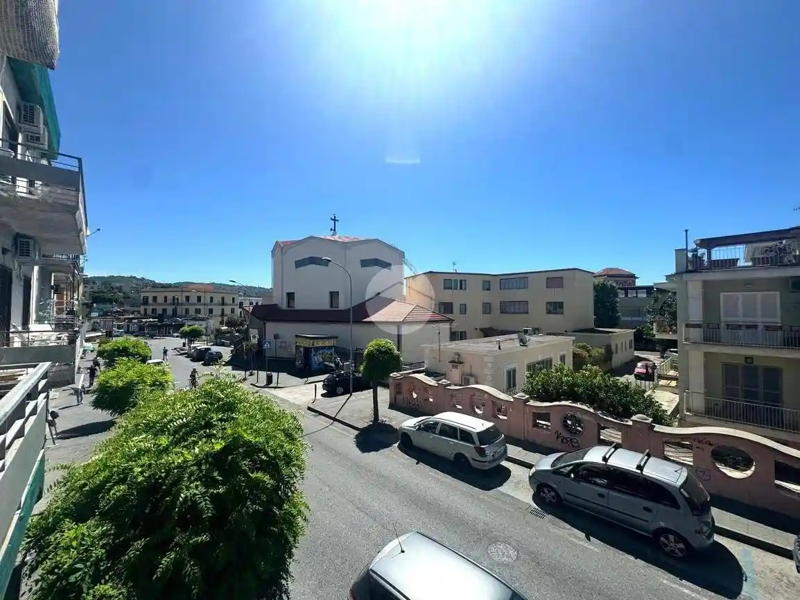 Appartamento in vendita a Pozzuoli