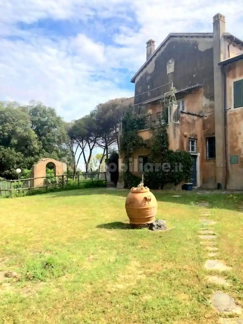 Villa in affitto a Roma
