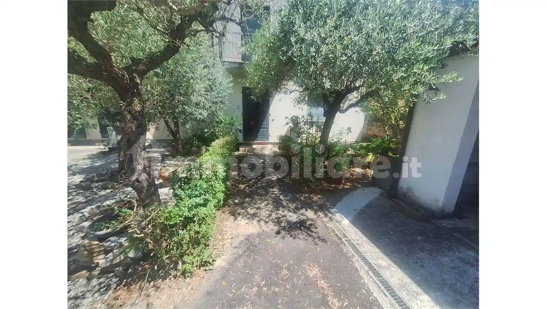 Casa indipendente in vendita a Uzzano