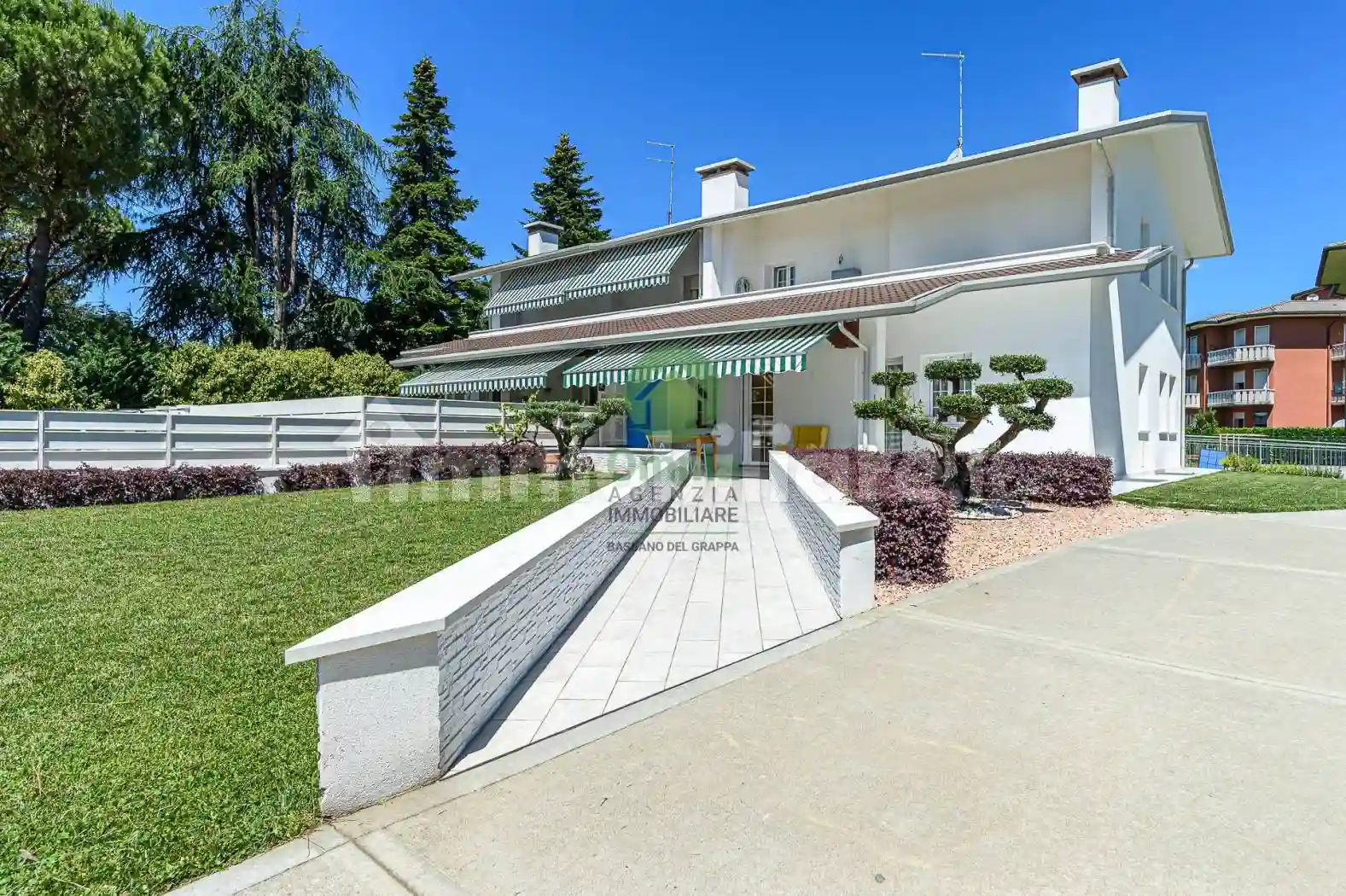 Villa - foto 3