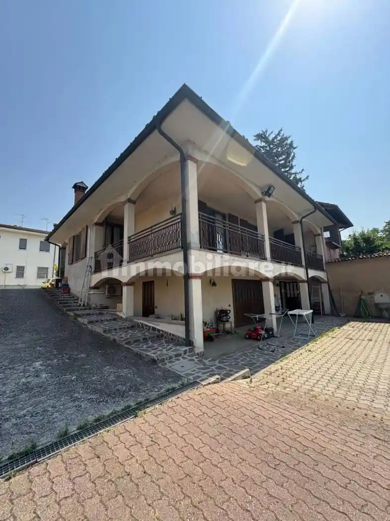 Villa in vendita a Ospedaletto Lodigiano