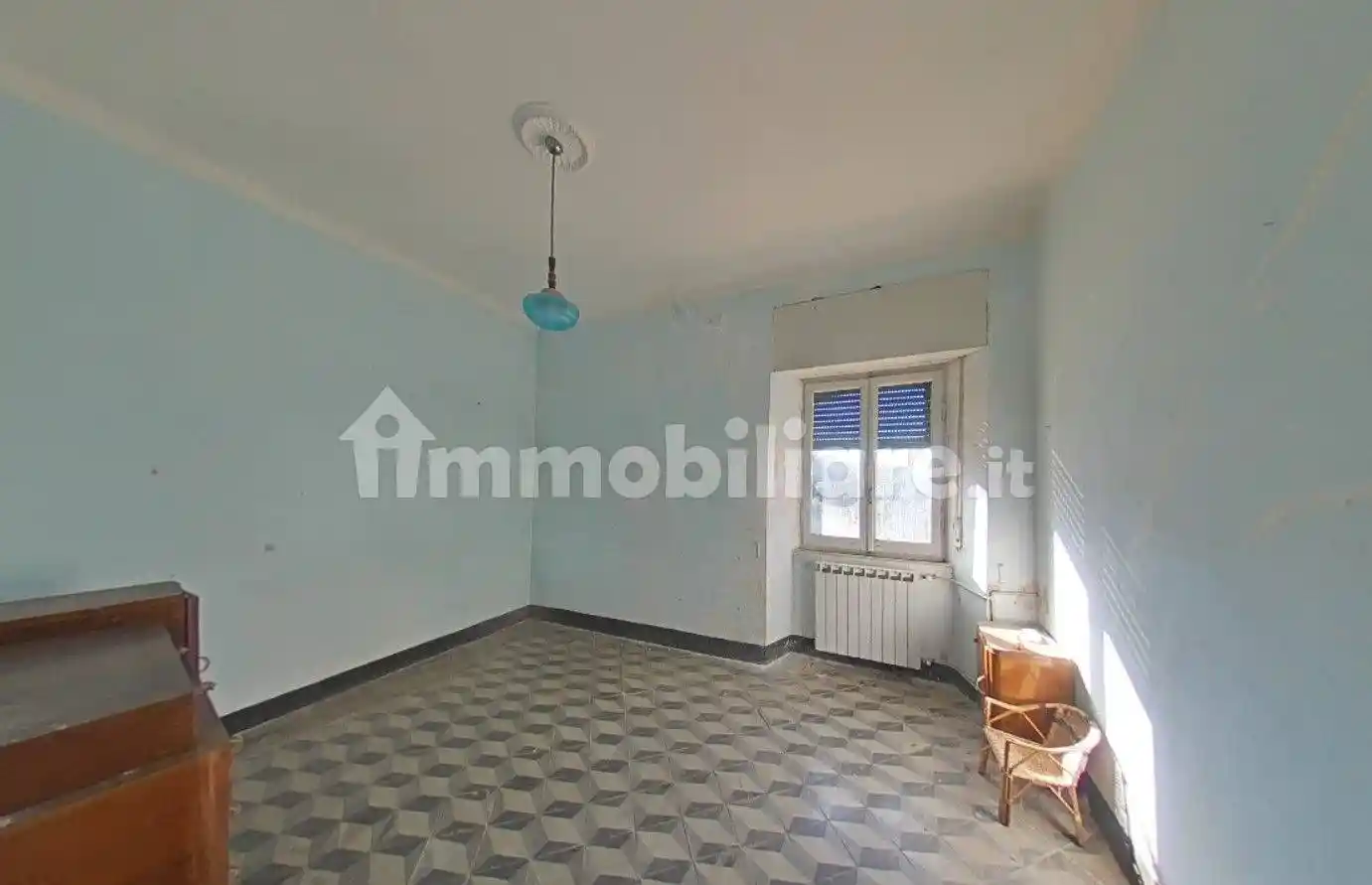 Casa indipendente in vendita a Sarzana