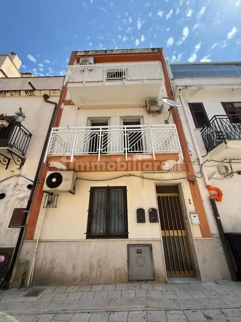 Casa indipendente in vendita a Terrasini