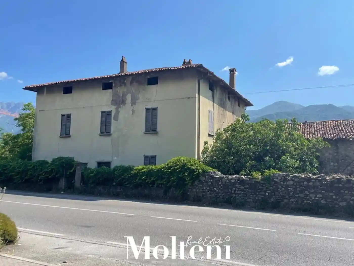 Palazzo - Edificio in vendita a Olginate