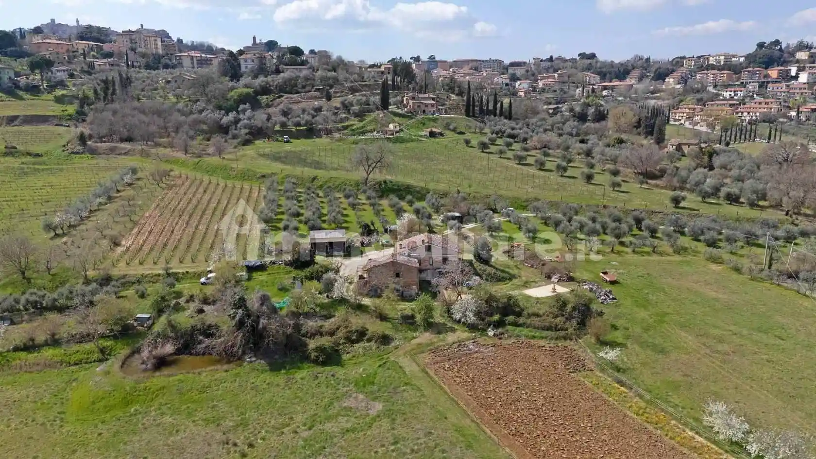 Rustico - Casale in vendita a Montepulciano
