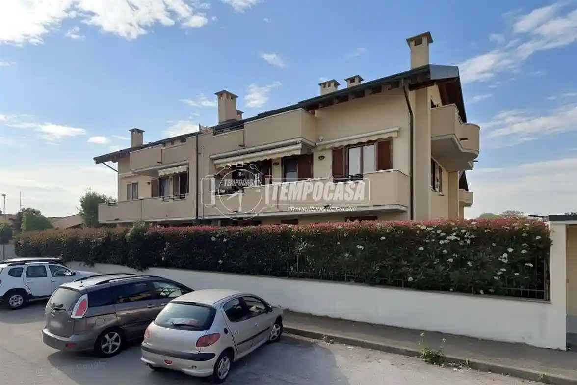 Appartamento in vendita a Ossona