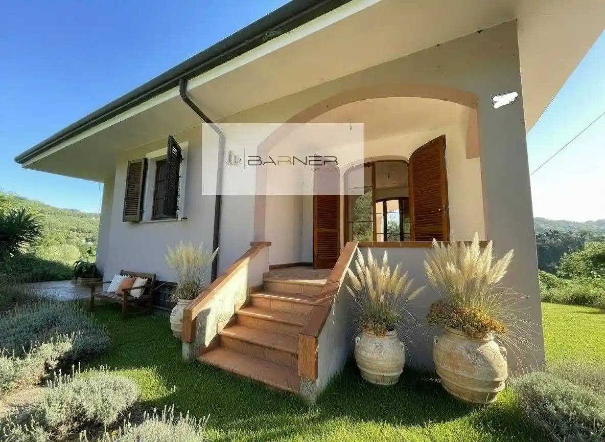 Villa in vendita a Camaiore