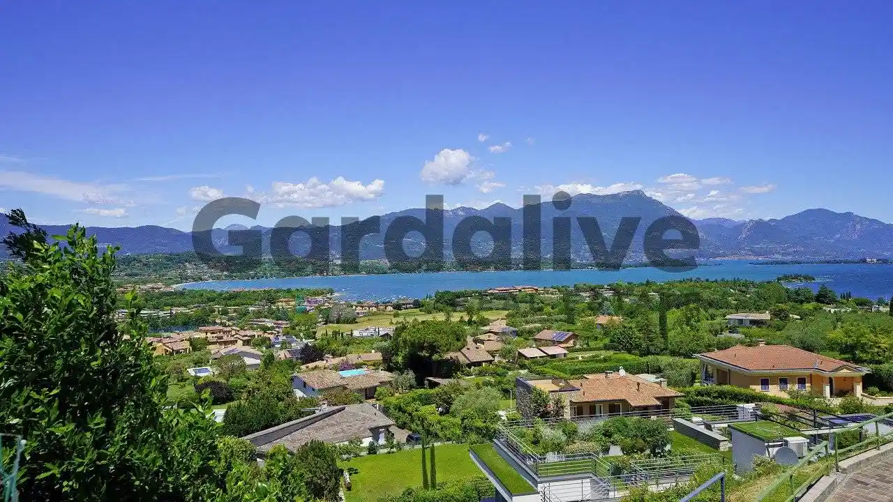 Appartamento in vendita a Manerba del Garda