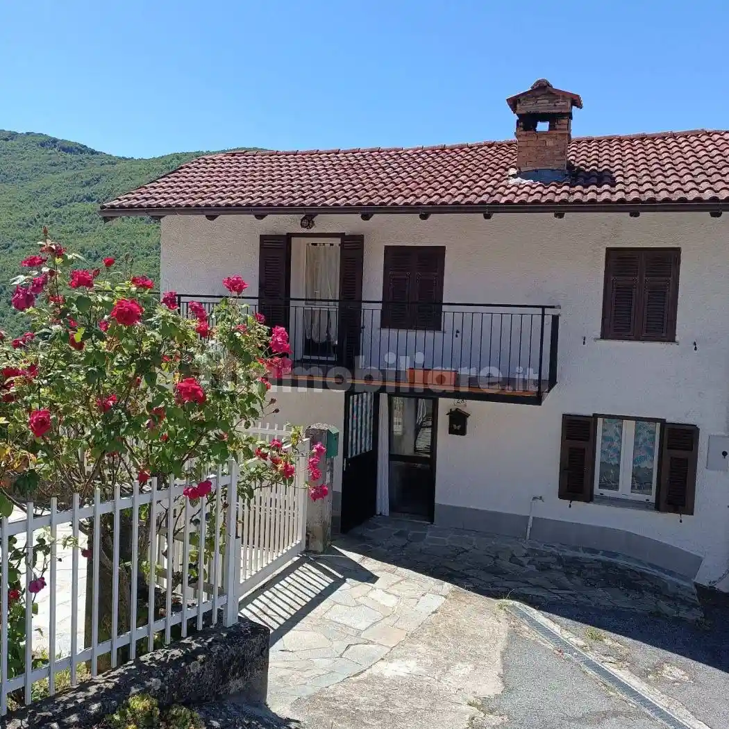 Casa indipendente in vendita a Albera Ligure