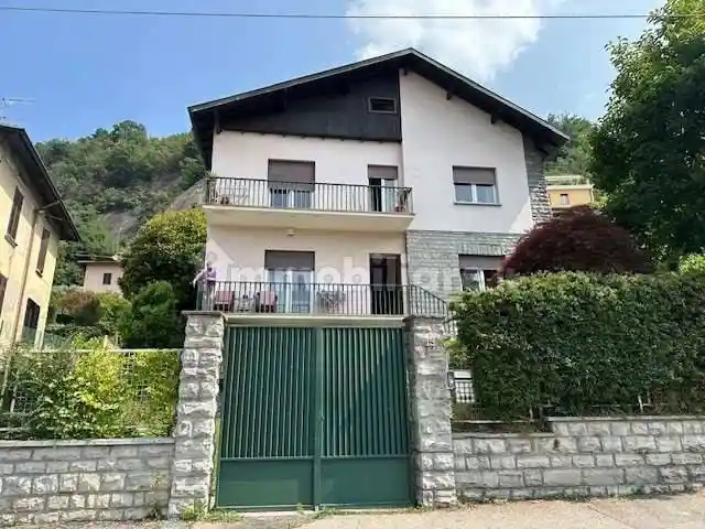 Appartamento in vendita a Como