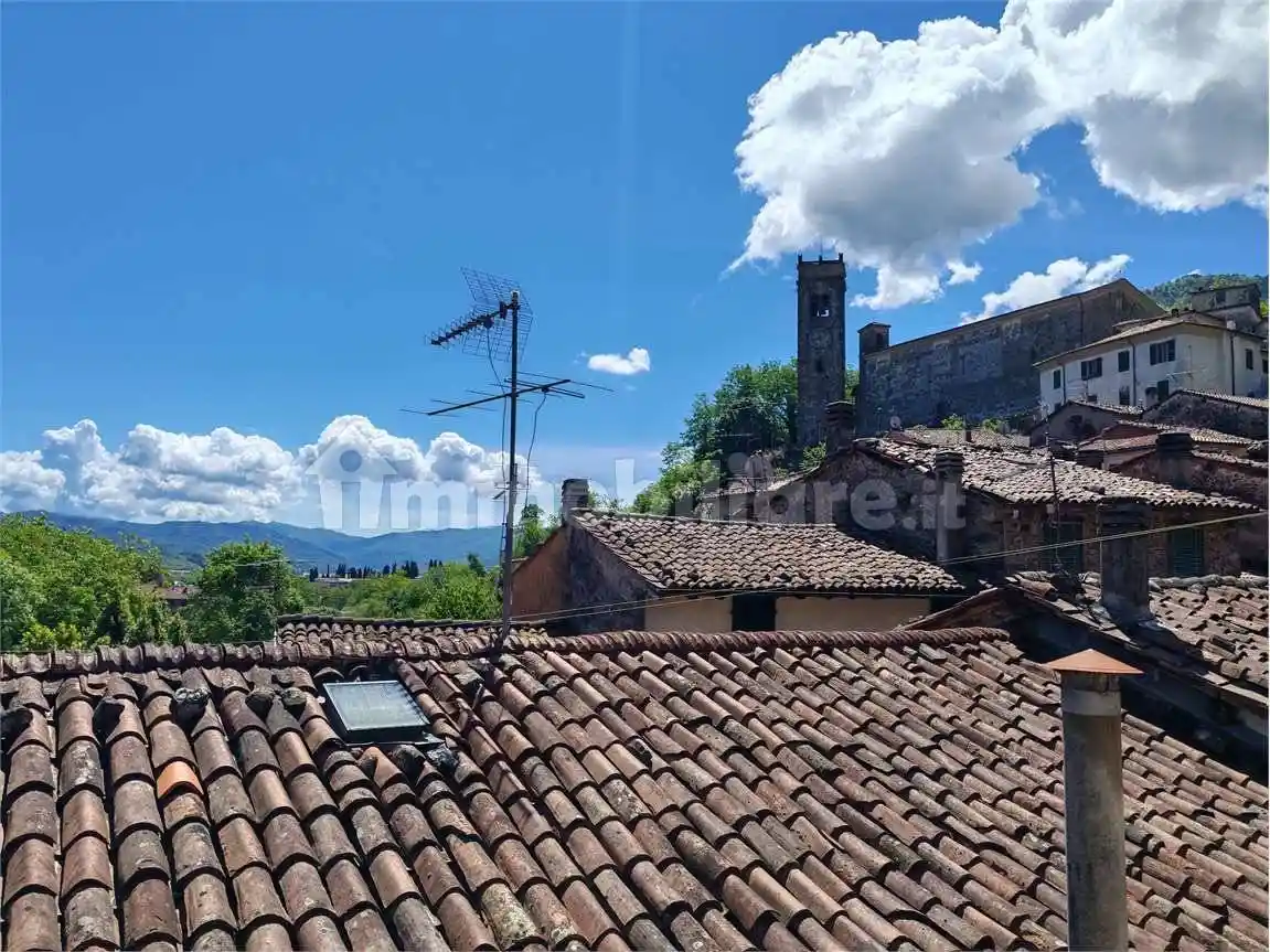 Appartamento in vendita a Gallicano