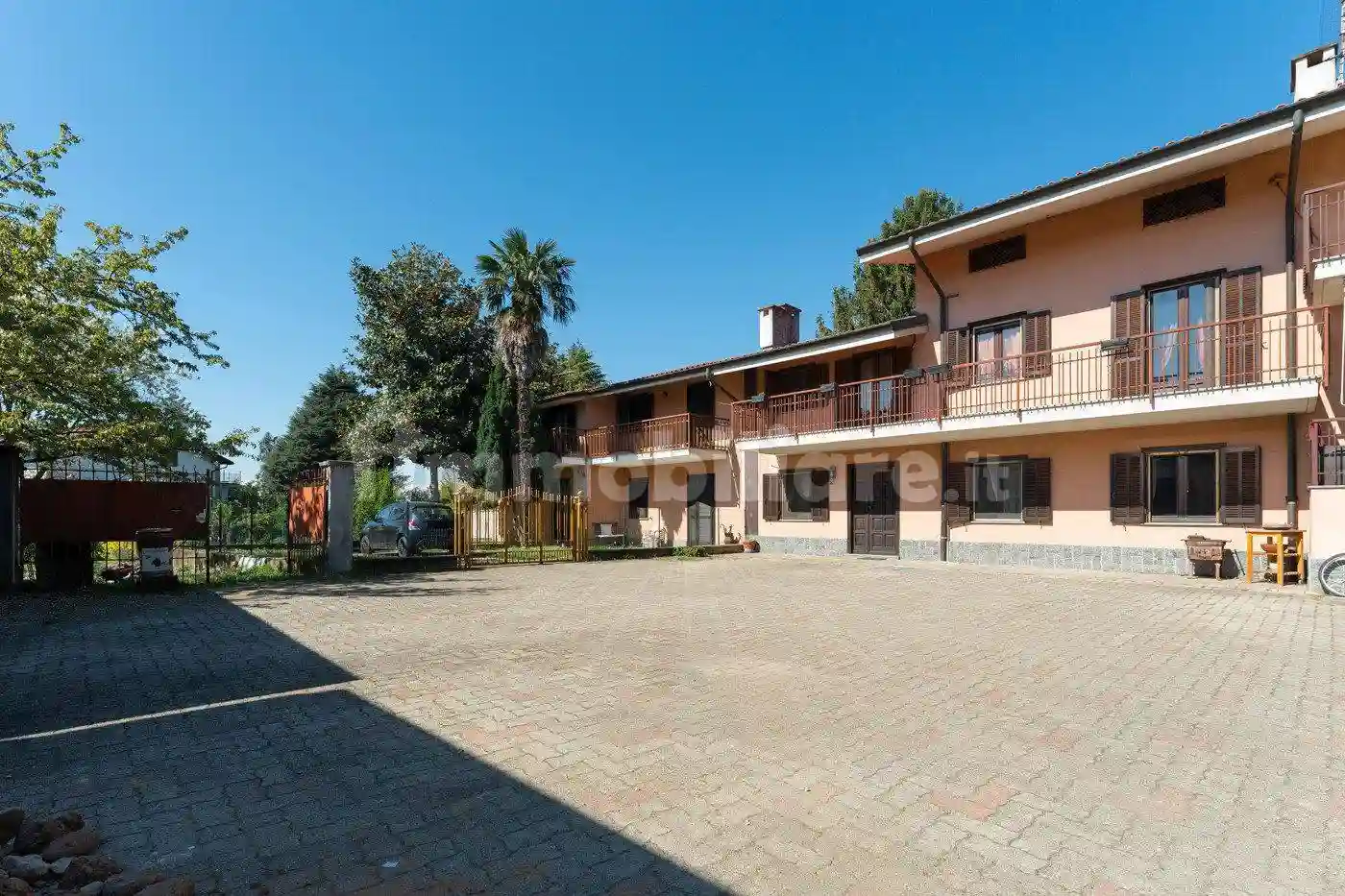Villa - foto 2