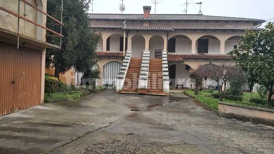 Palazzo - Edificio in vendita a Torre de' Picenardi