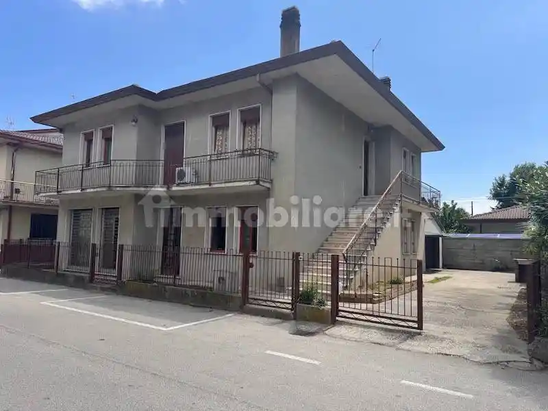 Casa indipendente in vendita a Campolongo Maggiore