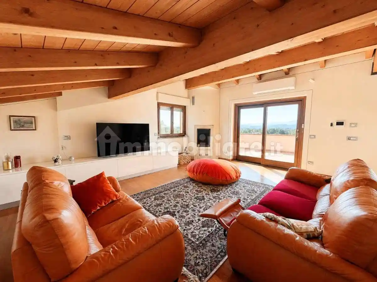 Casa indipendente in vendita a Sansepolcro