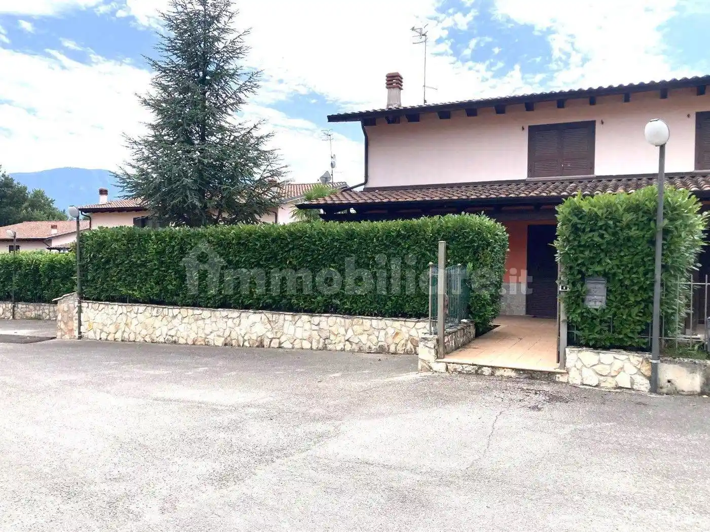 Villa in vendita a Vinchiaturo