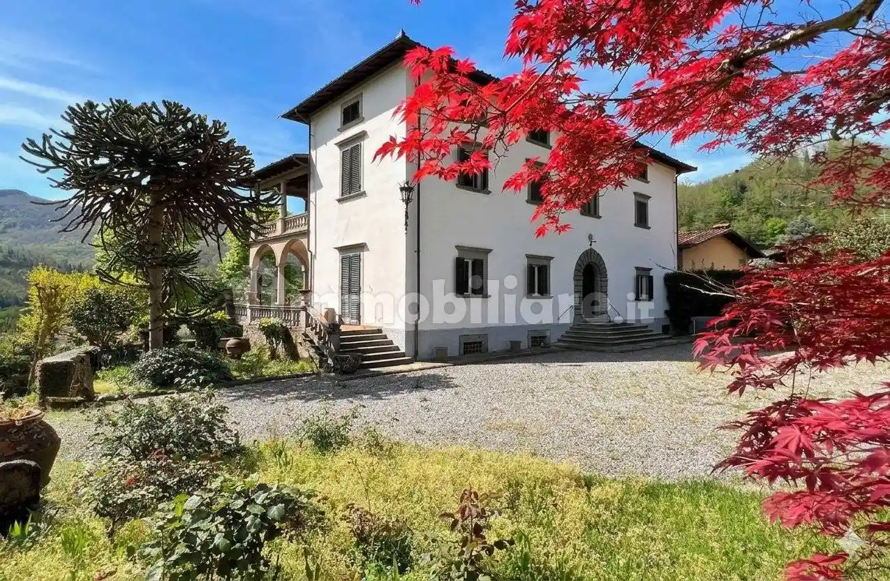 Villa in vendita a Bagni di Lucca