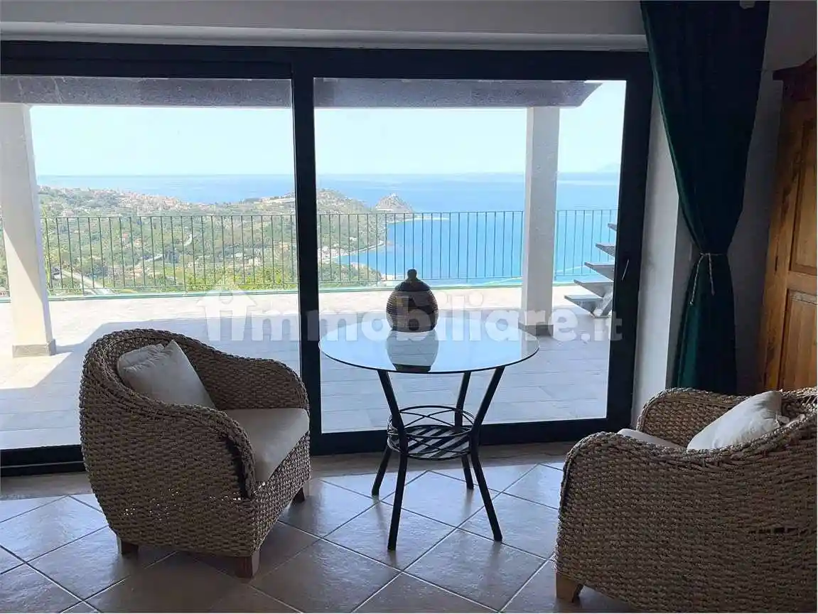 Villa in affitto a Capo d'Orlando