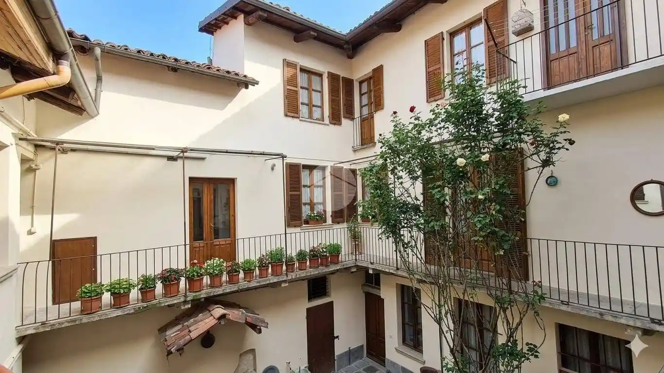 Casa indipendente in vendita a Gassino Torinese