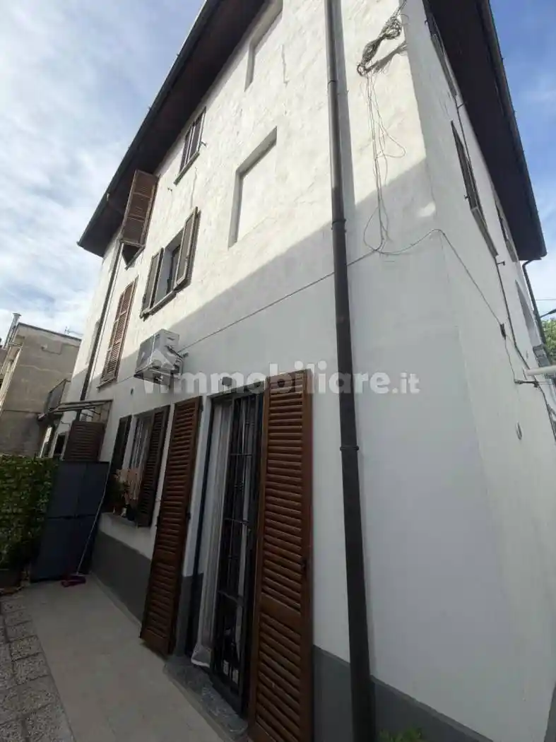 Appartamento in vendita a Albiate