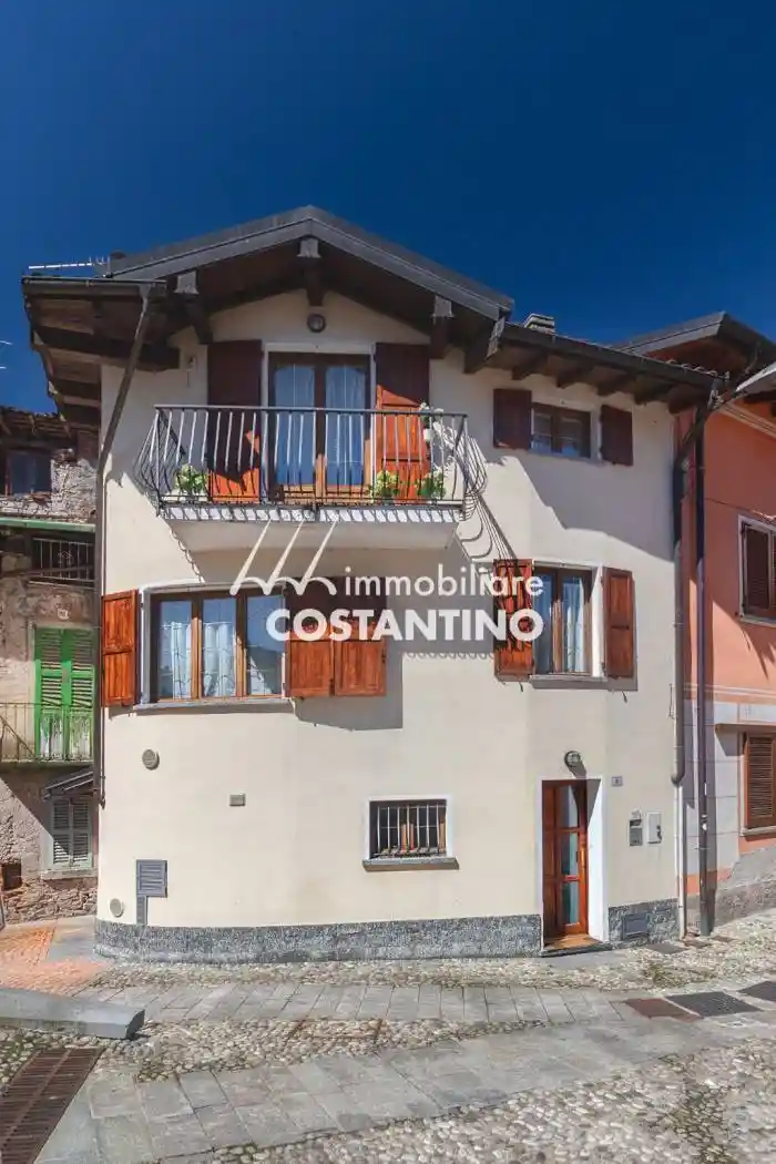 Casa indipendente in vendita a Ferrera di Varese