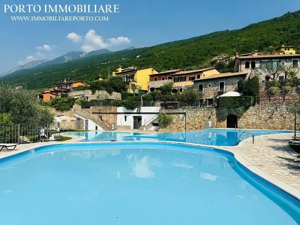 Villetta a schiera in vendita a Brenzone sul Garda