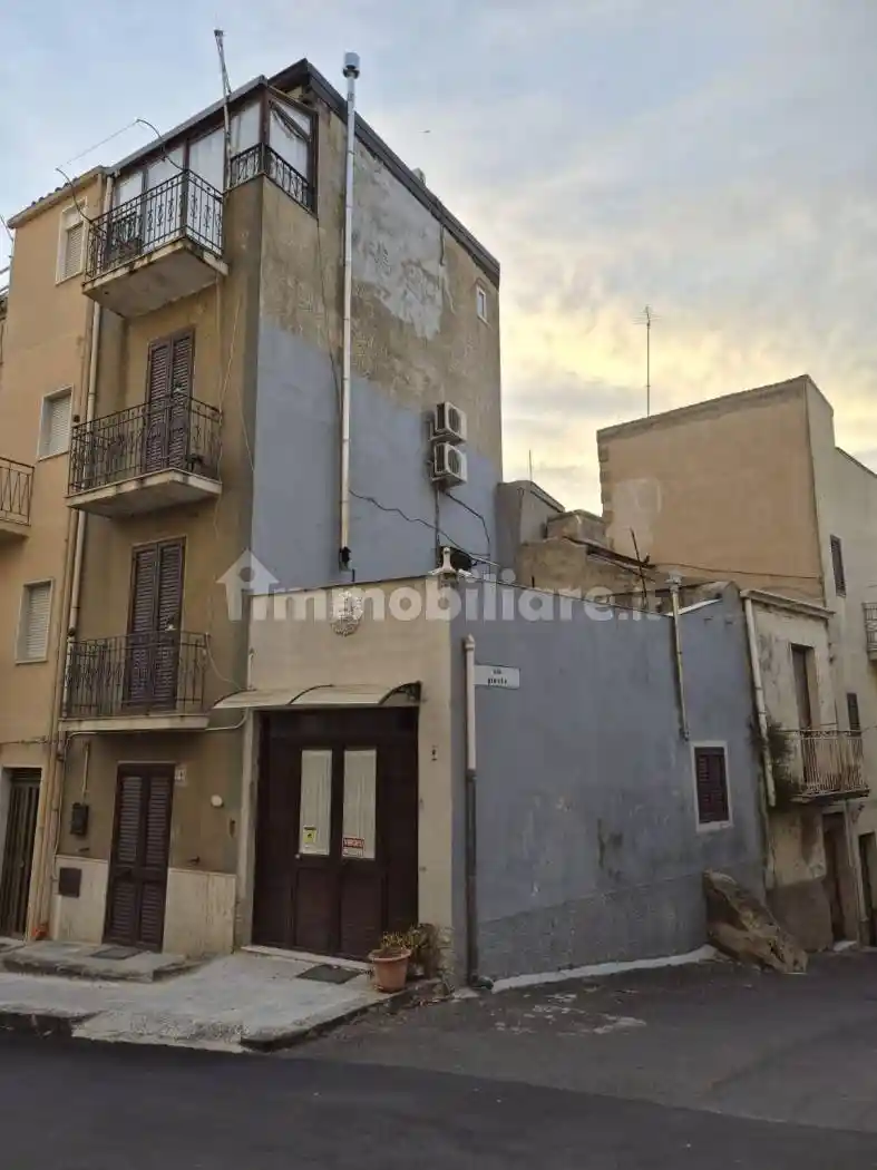 Casa indipendente in vendita a Mirabella Imbaccari