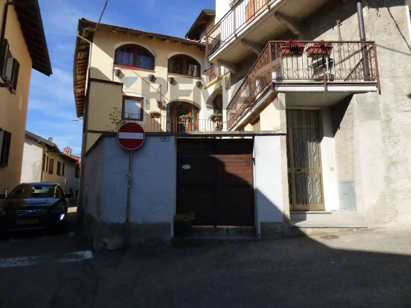 Casa indipendente in vendita a Brezzo di Bedero