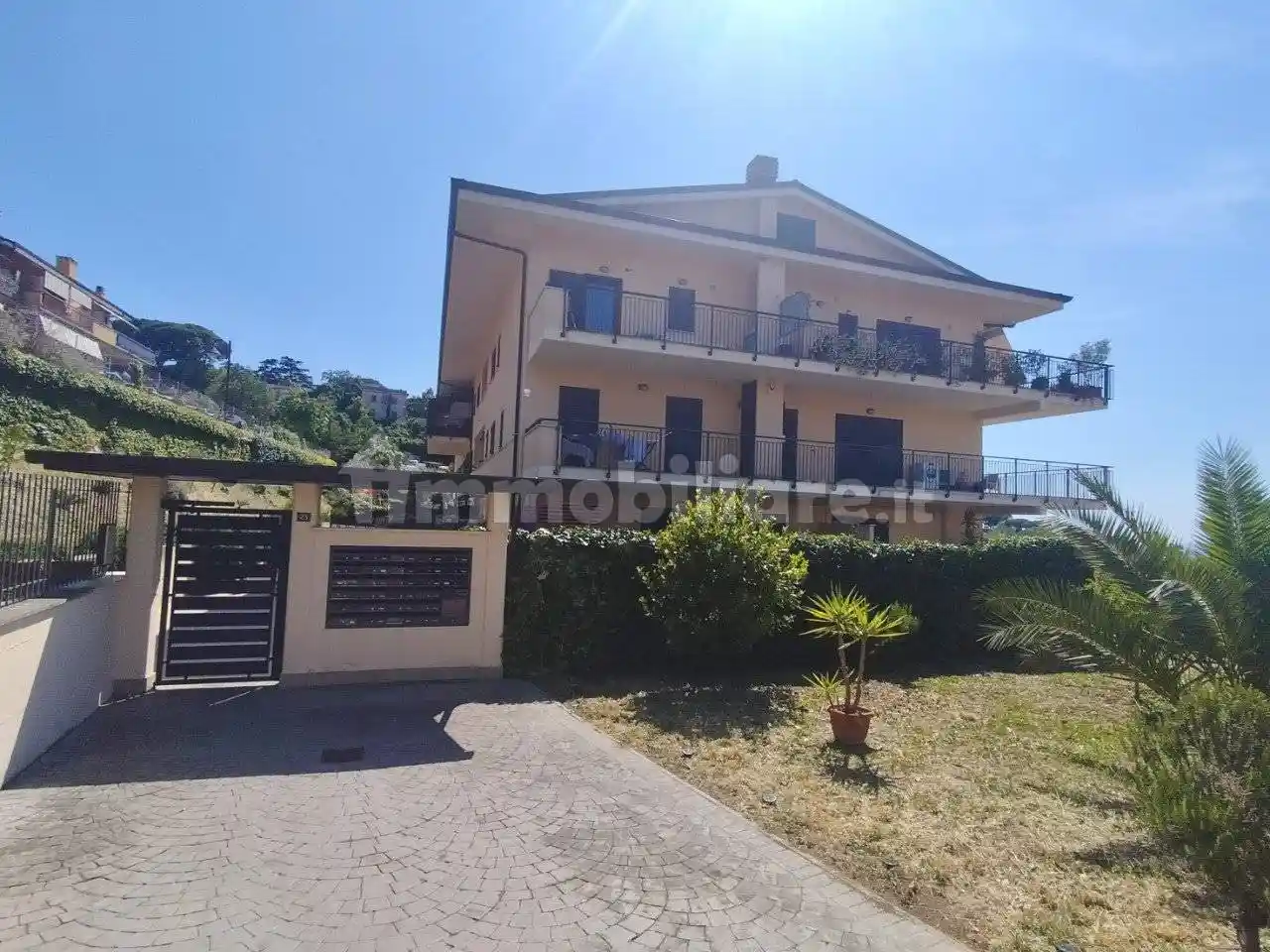 Appartamento in vendita a Grottaferrata