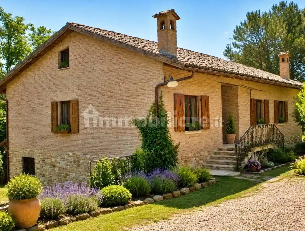 Rustico - Casale in vendita a Todi