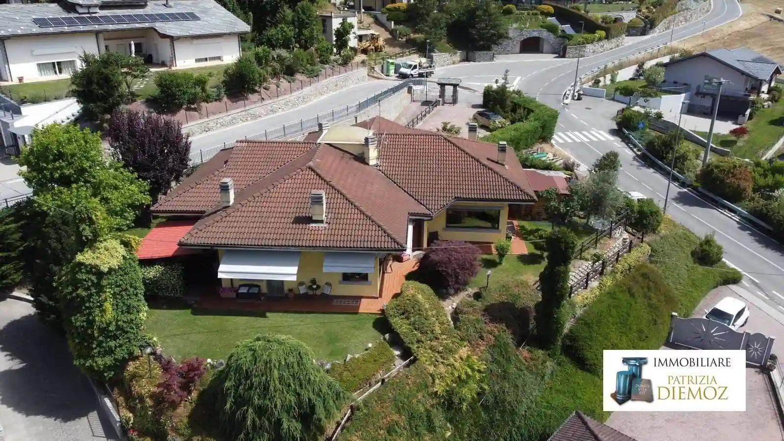 Villa - foto 2