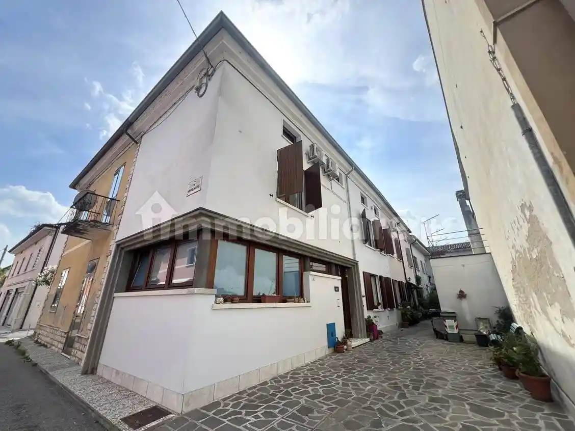 Casa indipendente in vendita a Roncoferraro