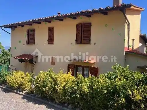 Casa indipendente in vendita a Vicchio