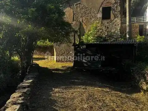 Villa in vendita a Calci