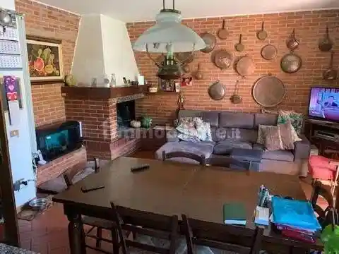 Villa in vendita a Calci
