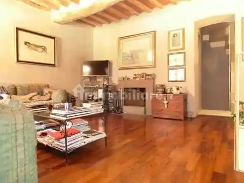 Villa in vendita a Calci