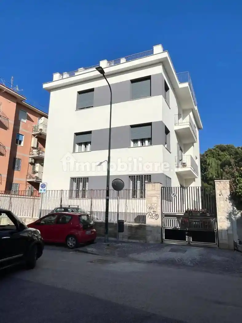 Appartamento in affitto a Portici