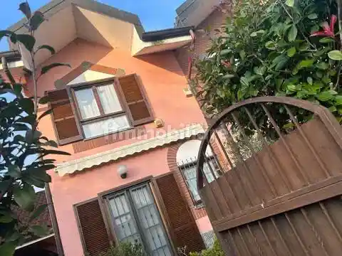 Villa in vendita a Casarile