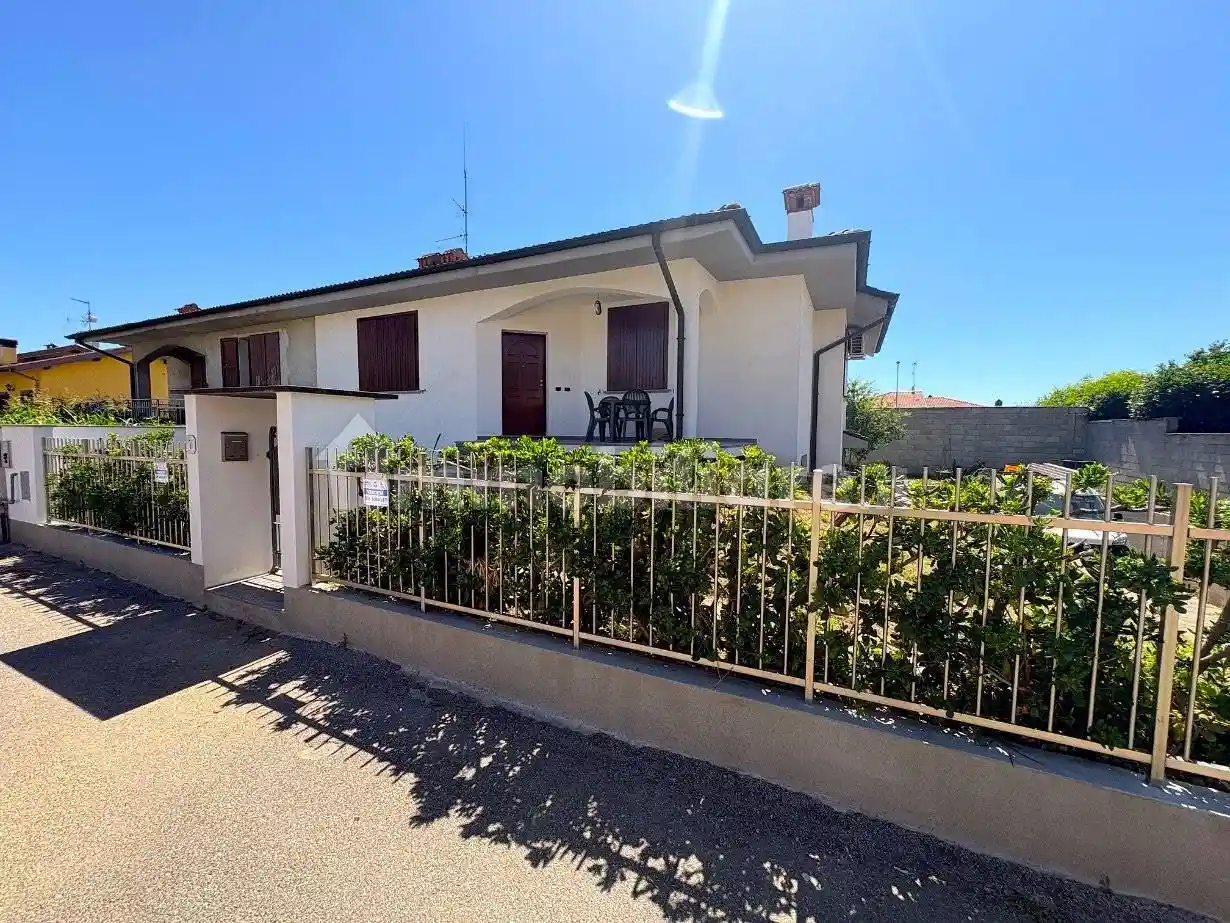 Villa in vendita a Garlasco