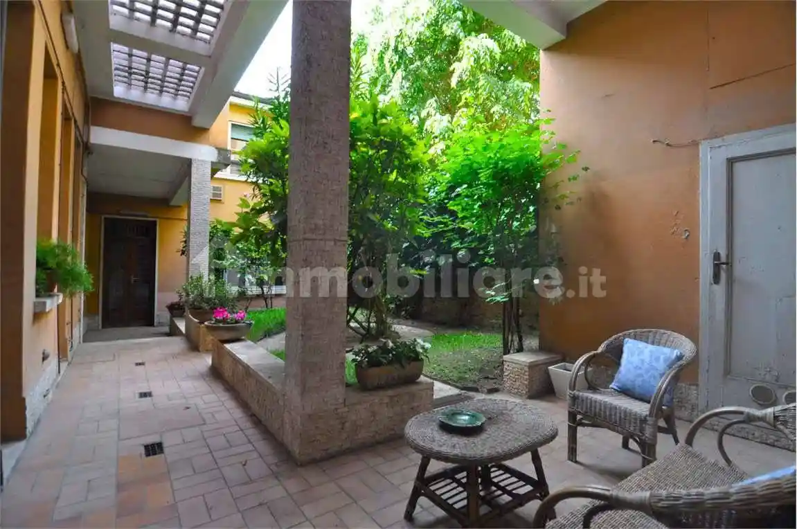Casa indipendente in vendita a Brescia