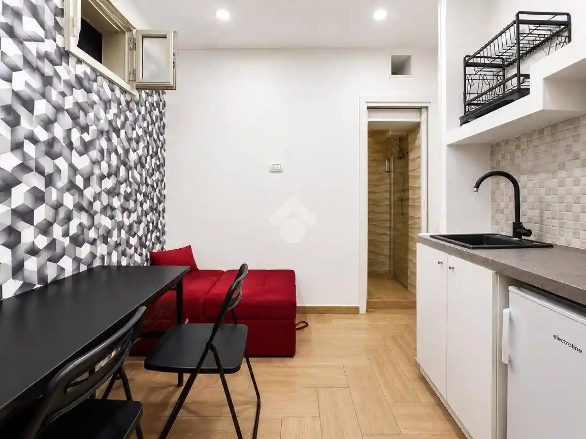 Appartamento in vendita a Napoli