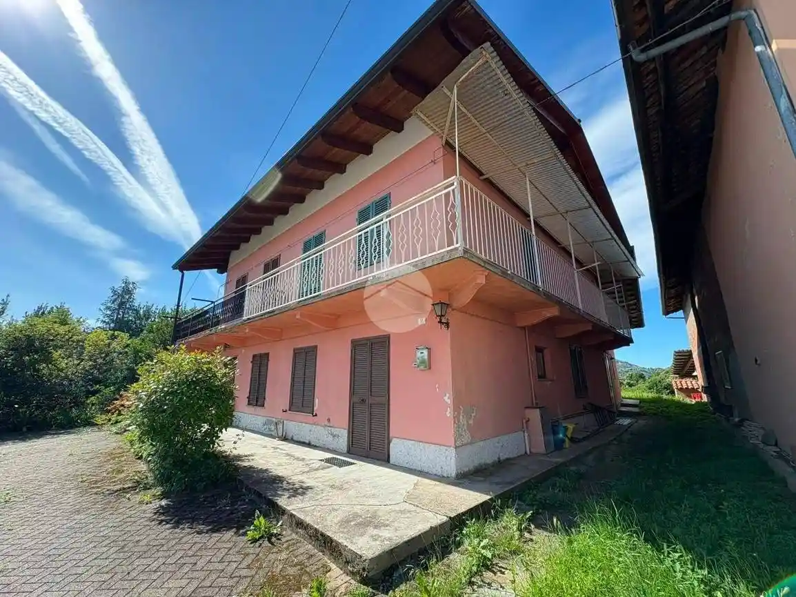 Casa indipendente in vendita a Cuorgnè