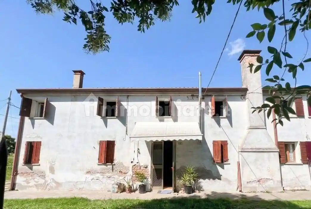 Villa in vendita a Sant'Urbano