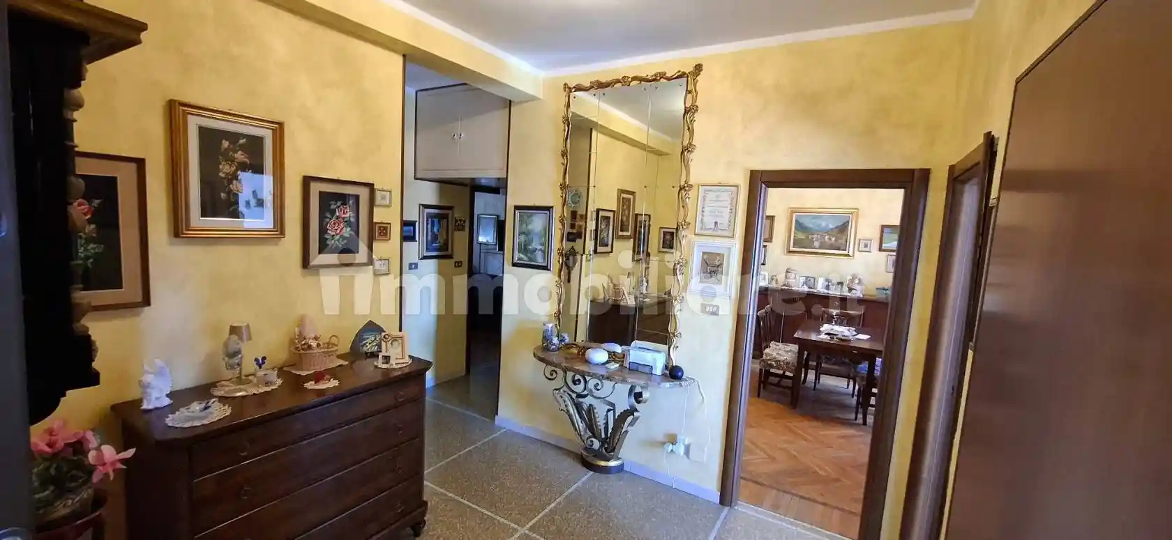Appartamento in vendita a Novara