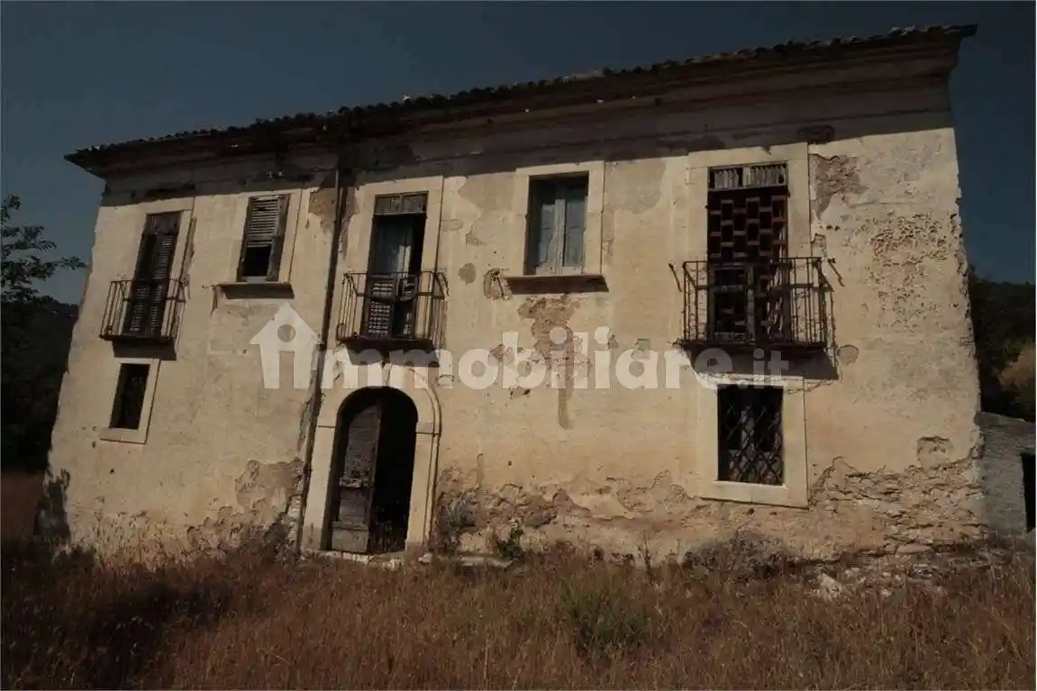 Rustico - Casale in vendita a Popoli