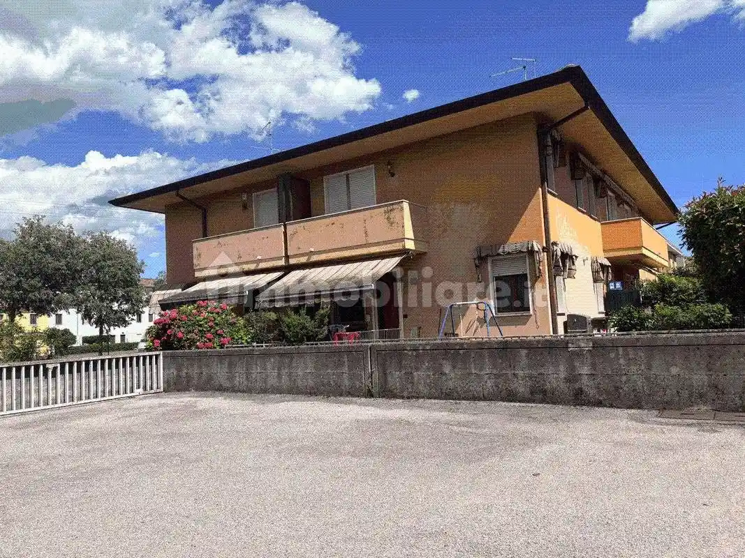 Casa indipendente in vendita a Vittorio Veneto