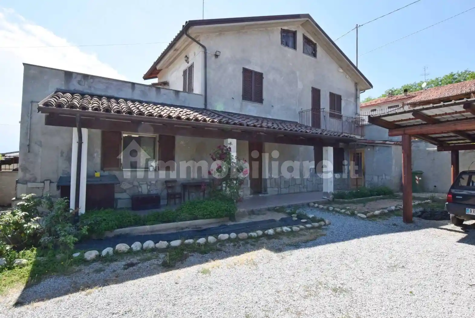 Casa indipendente in vendita a Magliano Alpi
